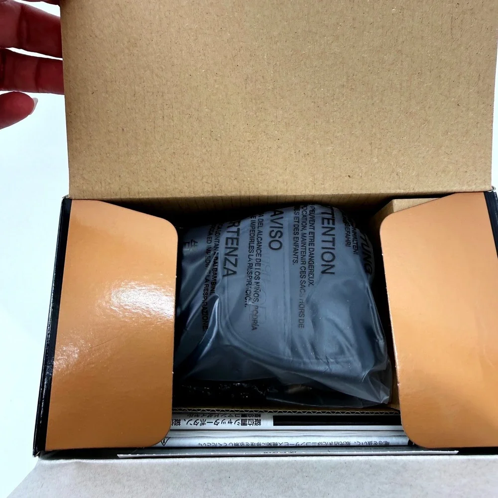 Nikon MB-D16 Multi Power Battery Pack for Nikon D750 Camera Photography NEW - Picture 3 of 9